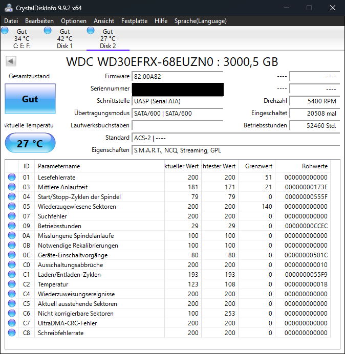 CrystalDiskInfo-Screenshot mit den SMART-Daten der Festplatte